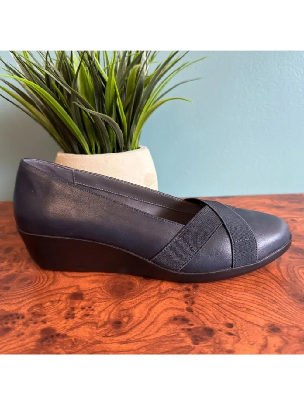 A2 By Aerosoles Womens Shoe 8.5 Truce Navy Blue Wedge Shoes With Box